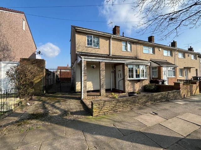 Terraced House for sale in Southdene
