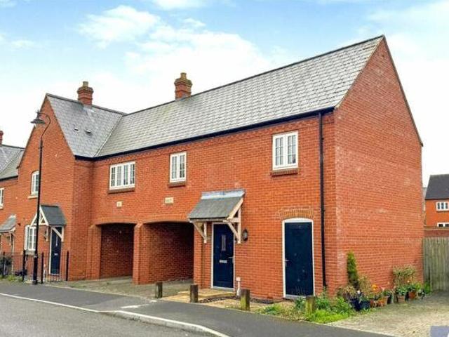 House for sale in Brackley, West Northamptonshire