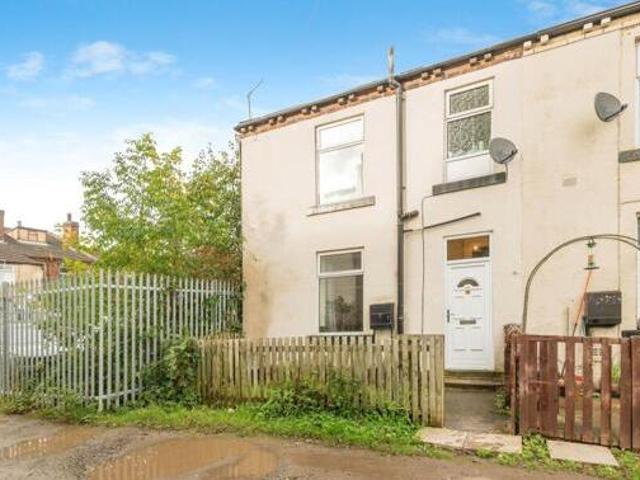 House for sale in Lower Wyke, West Yorkshire