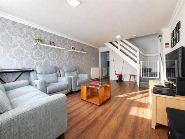 Cottage for sale in Cippenham, Slough
