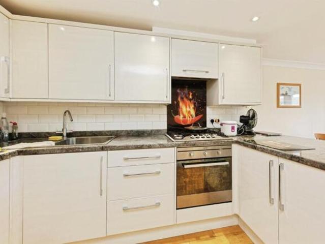 Cottage for sale in Hales Place, The Bridge
