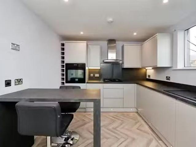 House for sale in Cambusbarron