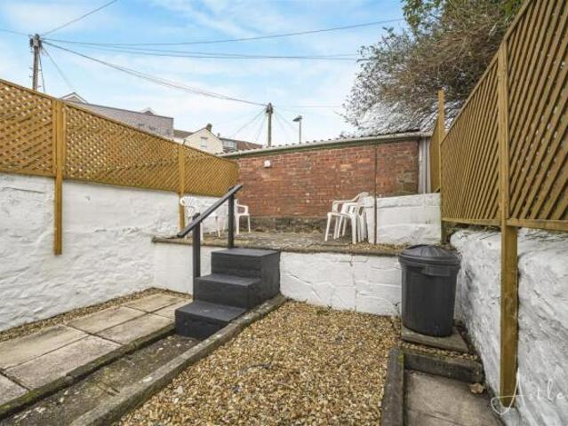 Cottage for sale in Nangreaves, Wales