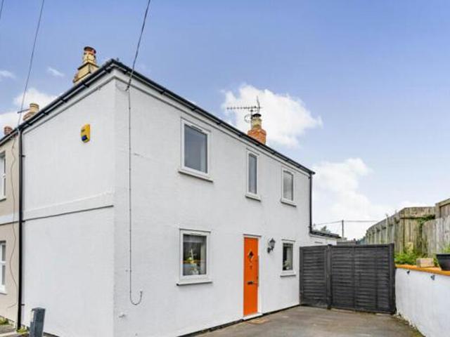 House for sale in Ewens Farm, Golden Valley