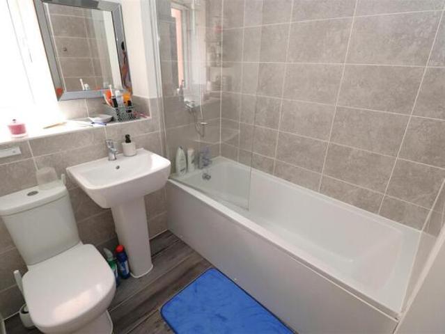 Cottage for sale in Rainham, Kent