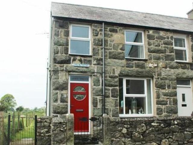 House for sale in Criccieth, Wales