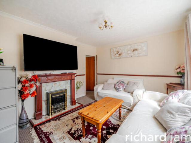 Cottage for sale in Penhill, Swindon