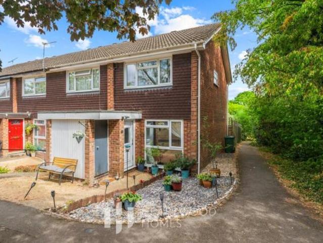 Cottage for sale in Five Acres, Hertfordshire