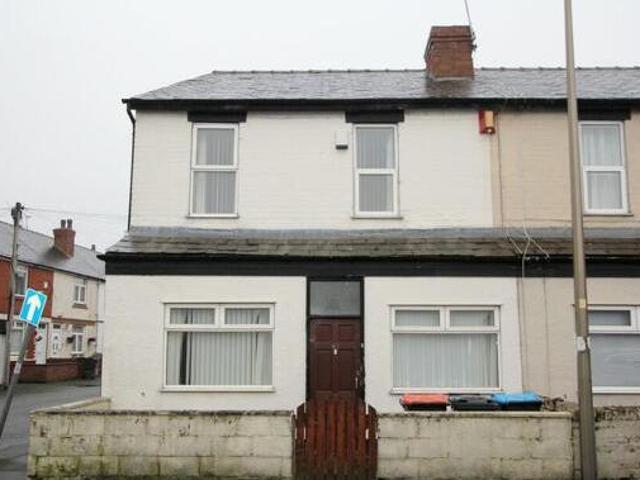 House for sale in Rossmore, Cheshire