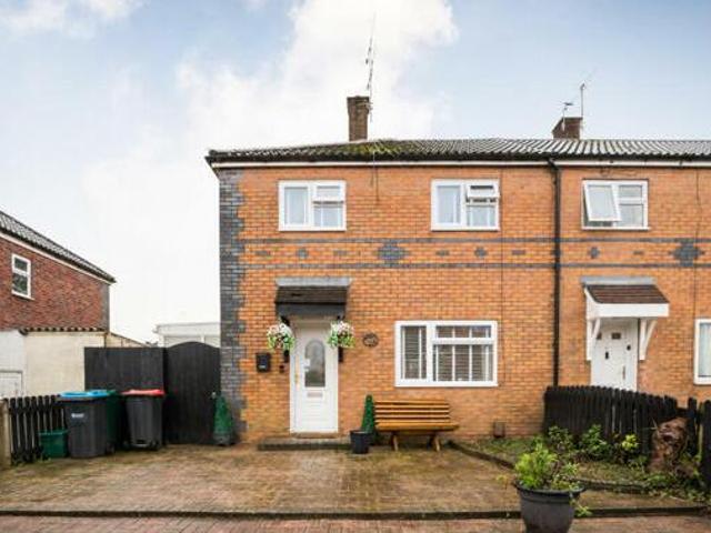 House for sale in Rossmore, Cheshire