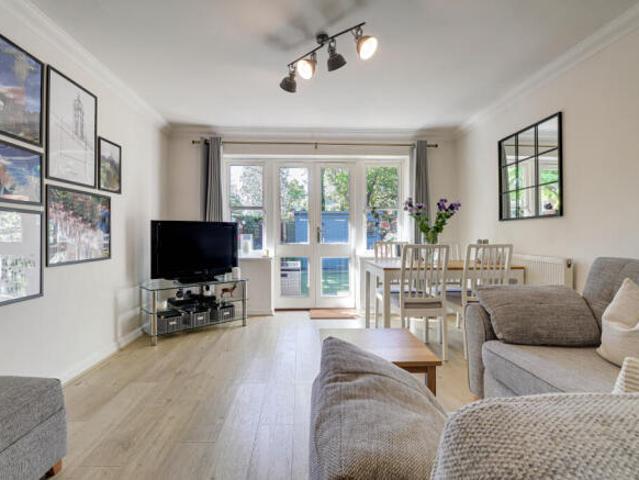 Cottage for sale in Five Acres, Hertfordshire
