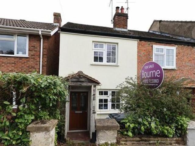 House for sale in Fole, Surrey