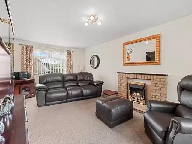 House for sale in Devonside