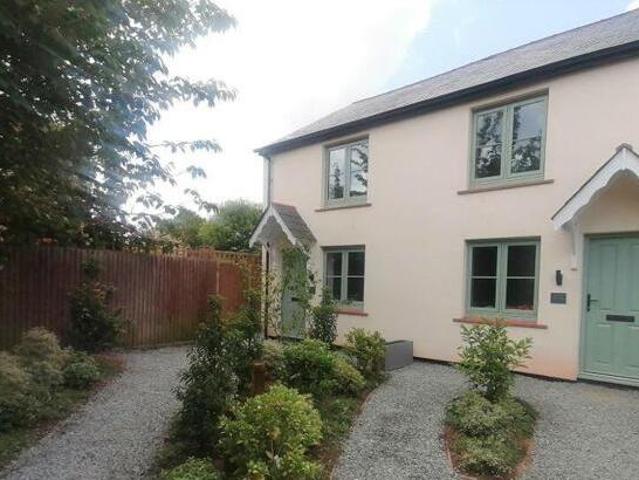 House for sale in Fole, Surrey