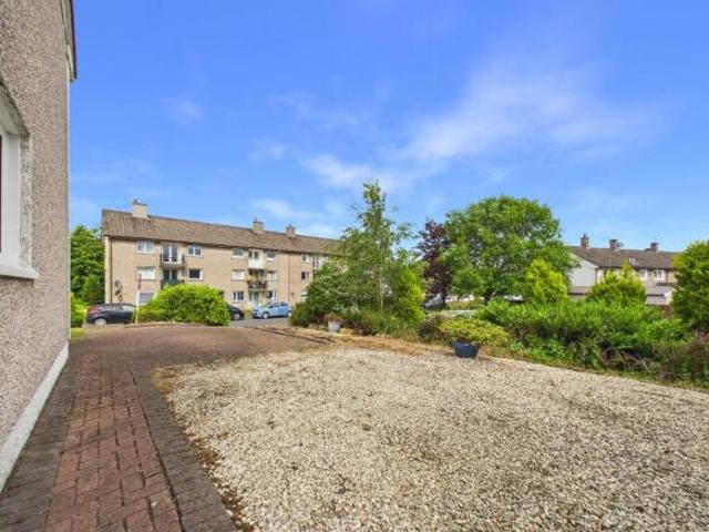 Cottage for sale in Maxwellton, Barassie