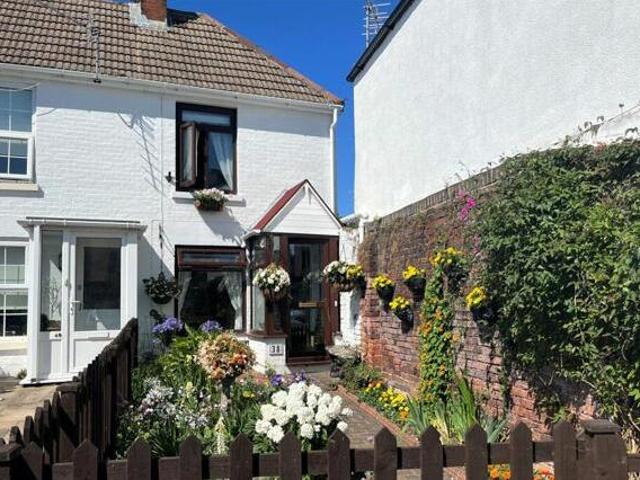 House for sale in Middlecroft, Hampshire