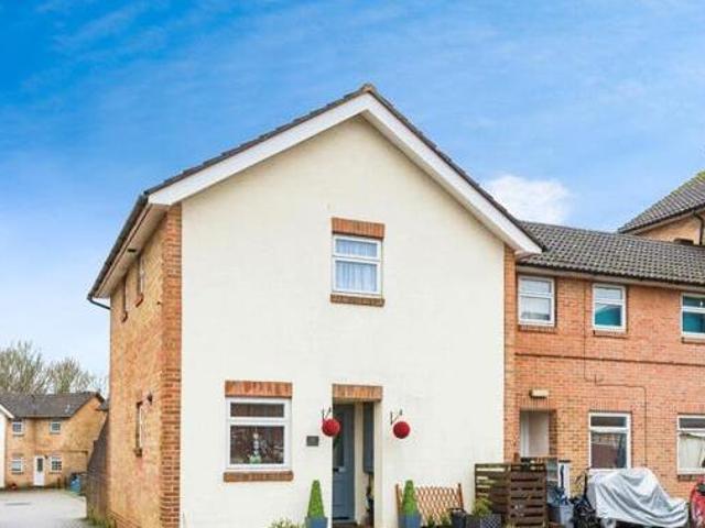 House for sale in Swindon