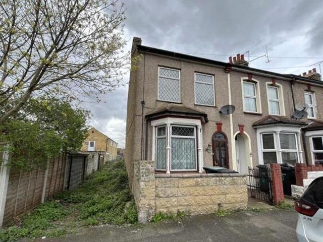 House for sale in Gravesend, Gravesham