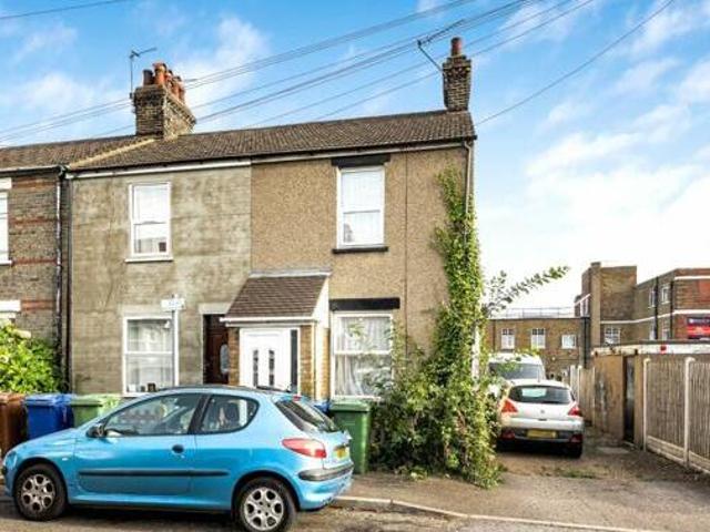 House for sale in Badgers Dene, Grays