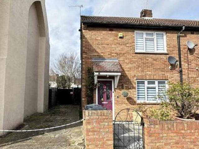 House for sale in Stone, Monks Orchard