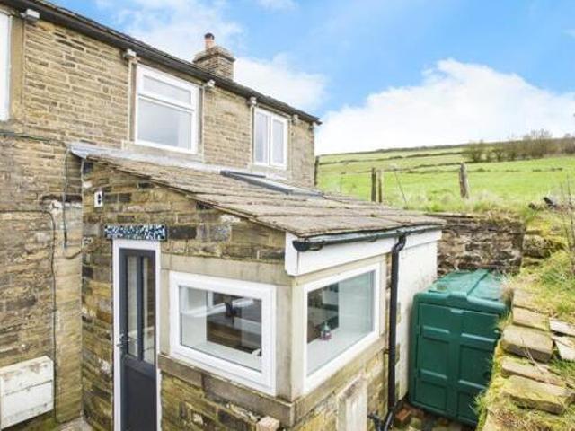 House for sale in Halifax, Calderdale