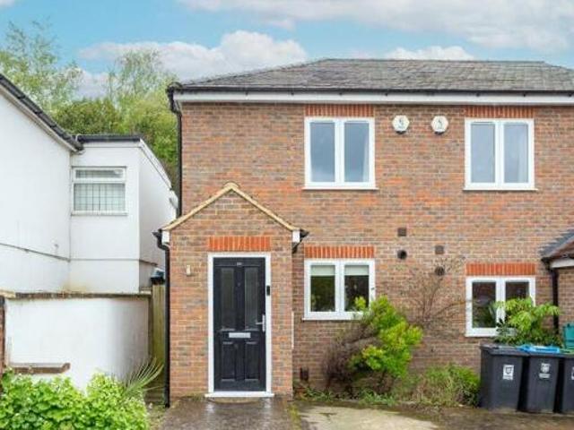 House for sale in Pouchen End, Hertfordshire