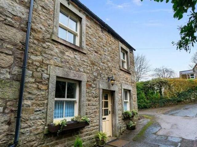 House for sale in Brookhouse, Bare