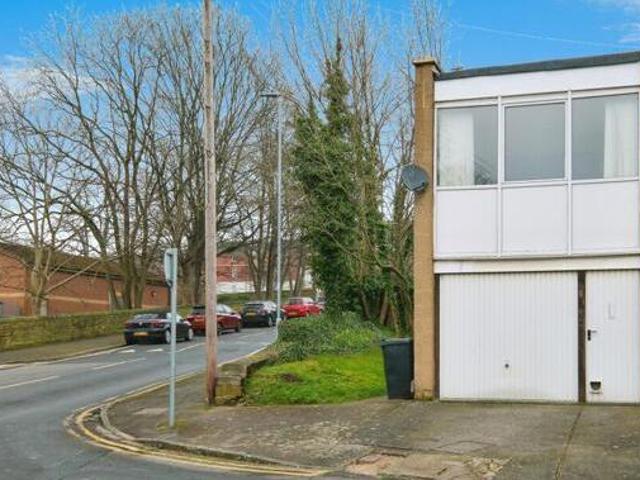 House for sale in Gledhow Park, Leeds