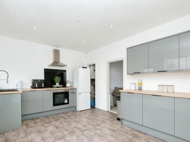 House for sale in Whitkirk, Colton