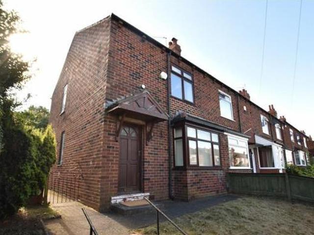 House for sale in Wortley, West Yorkshire
