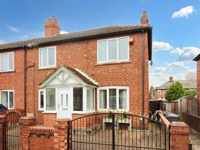 House for sale in Osmondthorpe, Leeds