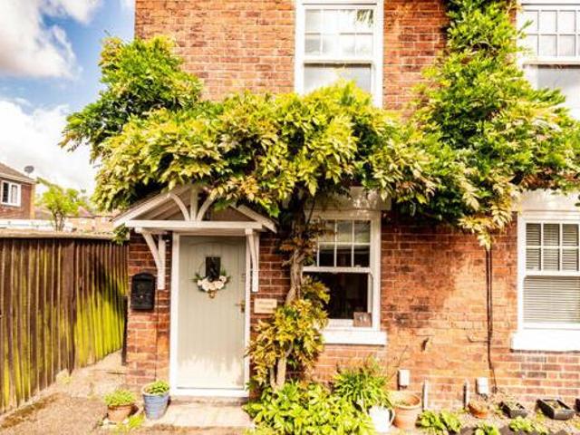 House for sale in Darwin Park, Lichfield