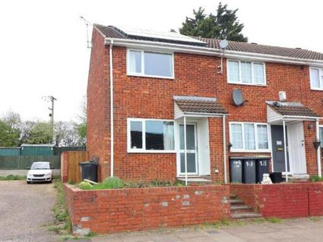 House for sale in Luton