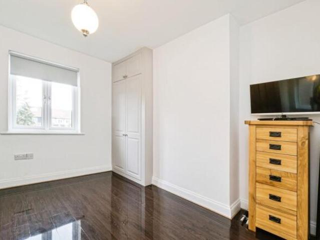 Cottage for sale in Cat Hill