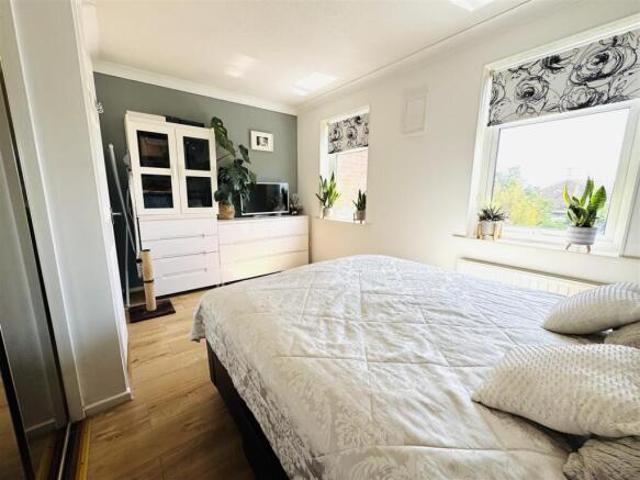 Cottage for sale in Key Street, Suffolk