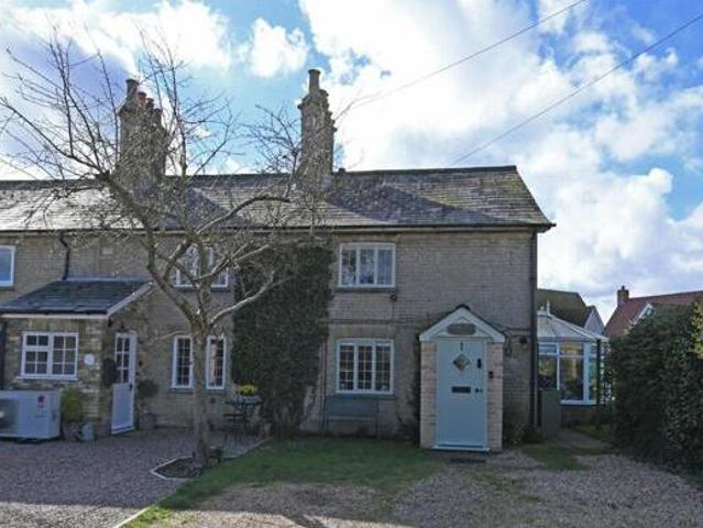 House for sale in Lyons, Greater London