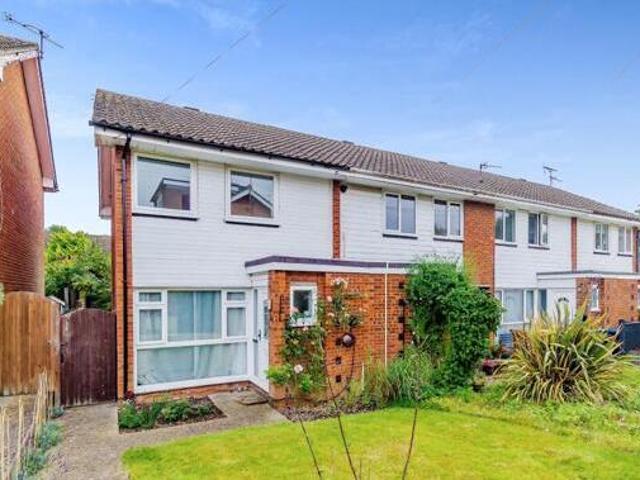 House for sale in Oxted, Hillview