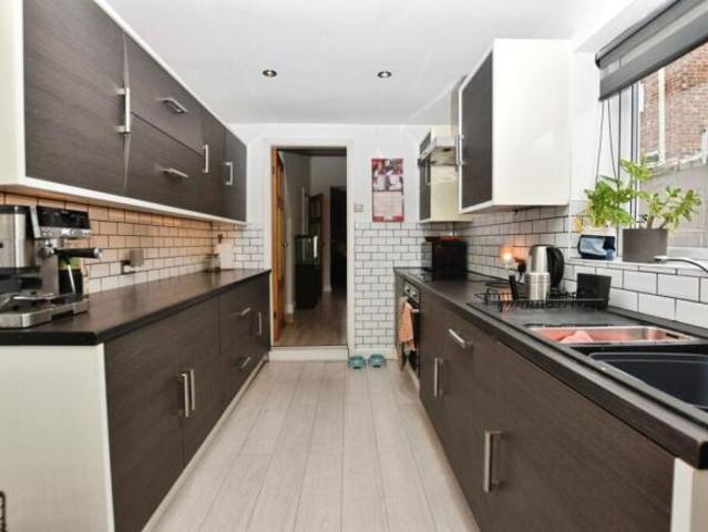 Cottage for sale in Avenues, Hull