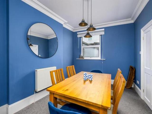 Cottage for sale in Mount Wise