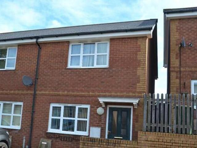 House for sale in Oakfield, Ryde