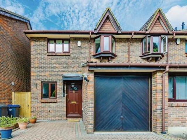 House for sale in Upchurch, Gillingham
