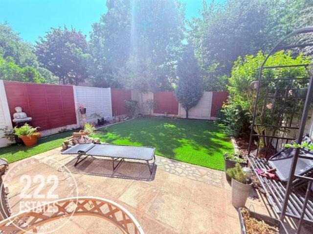 Cottage for sale in Lingley Green, Warrington