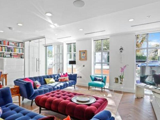 House for sale in Isleworth, Greater London