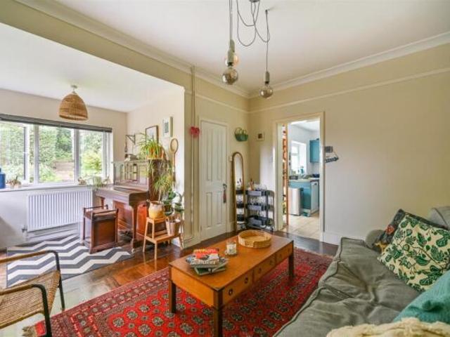 Cottage for sale in Reading