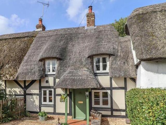 House for sale in Barton Stacey, Hampshire