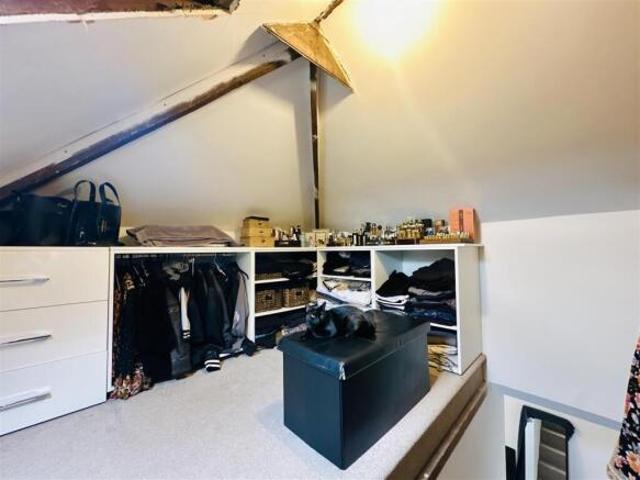 Cottage for sale in Northfields, Leicester