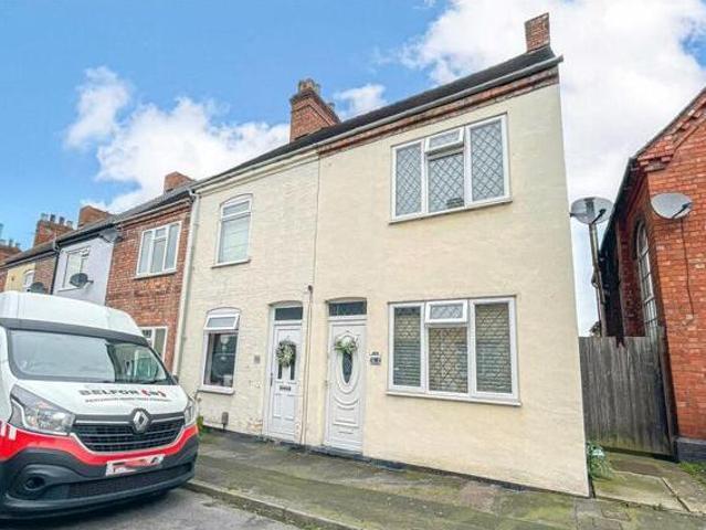 House for sale in Kettlebrook