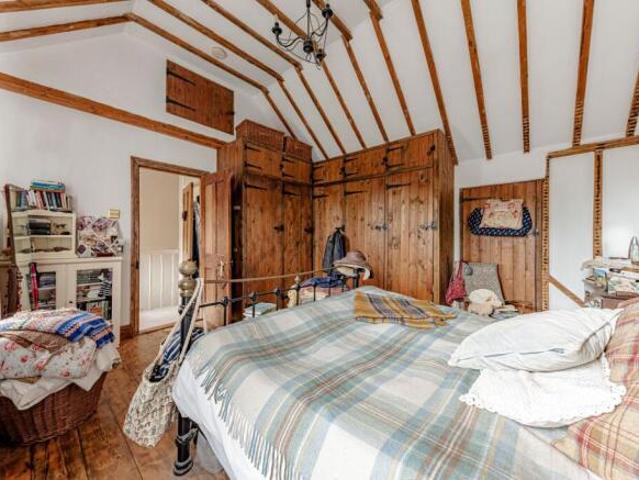 Cottage for sale in Oad Street, Kent