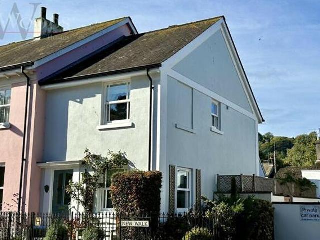 House for sale in Strode, Devon