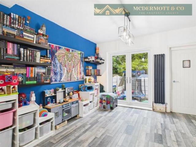 Cottage for sale in Hollinwood, Pendock